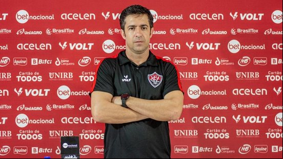 Imagem João Burse avalia atletas e comenta expectativa no Vitória