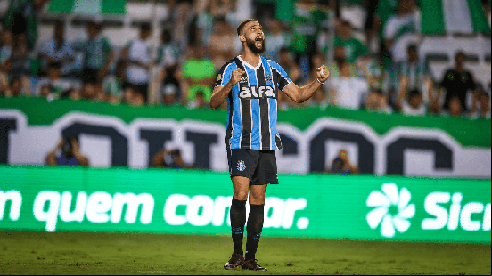 Grêmio: Wagner Leonardo é o rei dos duelos aéreos - Divulgação